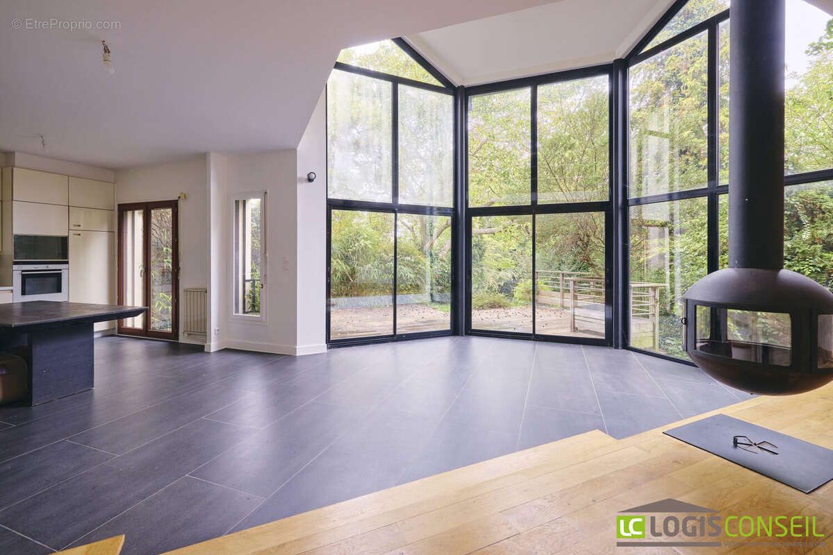 Maison à L&#039;HAY-LES-ROSES