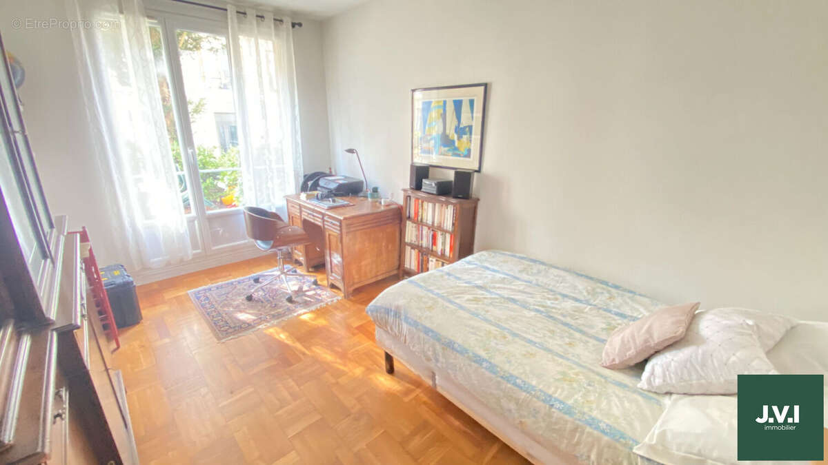 Appartement à ENGHIEN-LES-BAINS