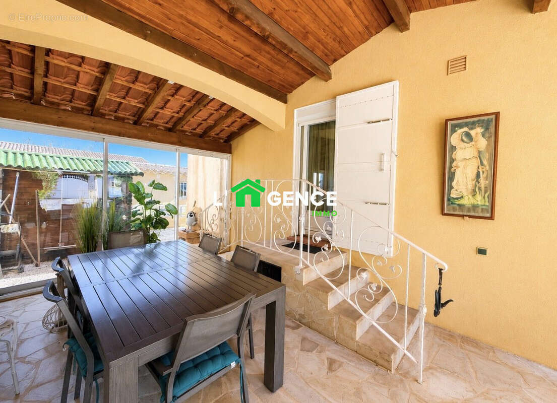 Maison 117 m² à Istres  - photo 6