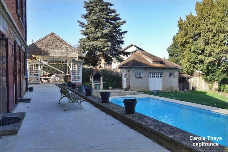 Dpt Allier (03) : à vendre à Hérisson - Maison entièrement rénovée de 190 m2 - Terrain 2429 m2 - Dépendances - Piscine - photo 5