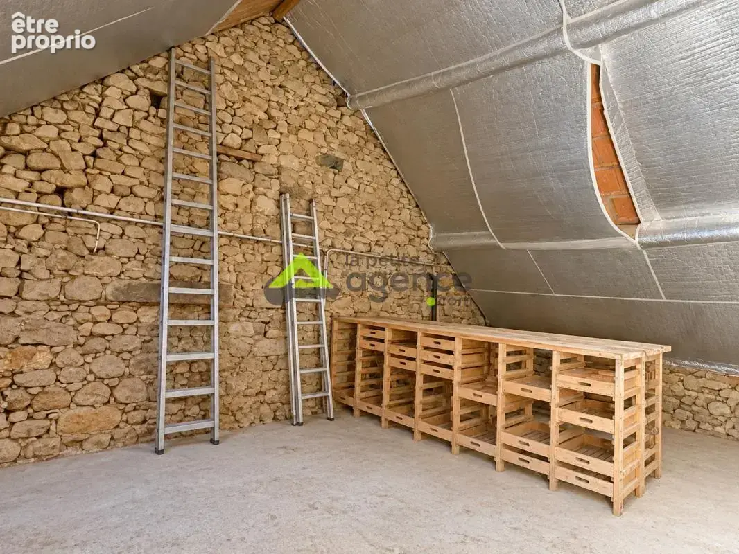 Belle propriété en pierres avec grange, verger, source et bo - photo 17