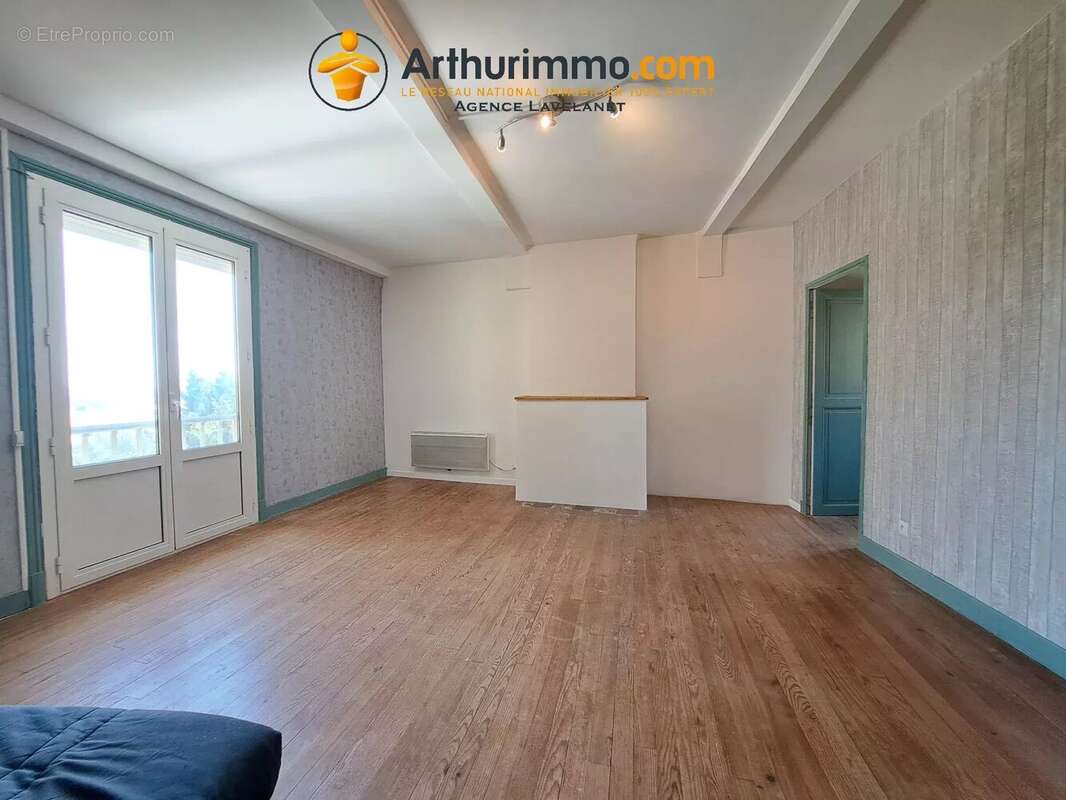 Maison de caractère rénovée, 4 chambres, vue montagnes. - photo 10