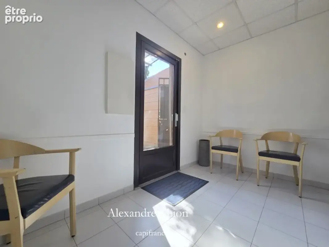 Maison à vendre 11 pièces CALUIRE ET CUIRE (69) - photo 16