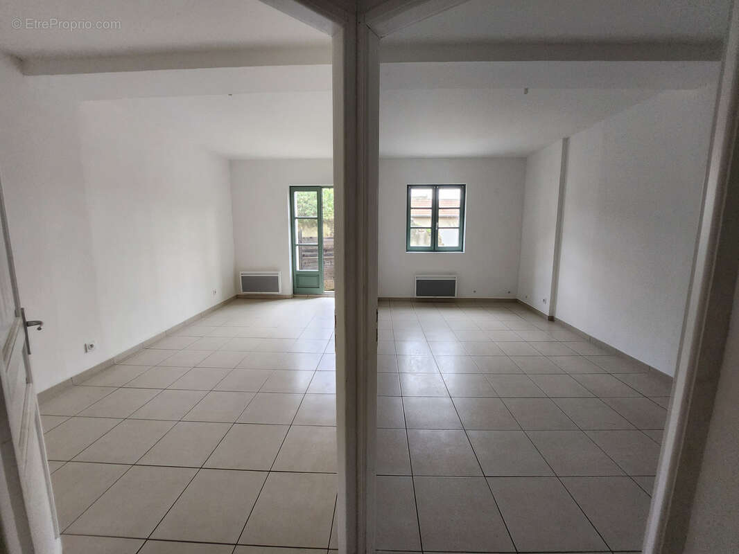Appartement à UZES