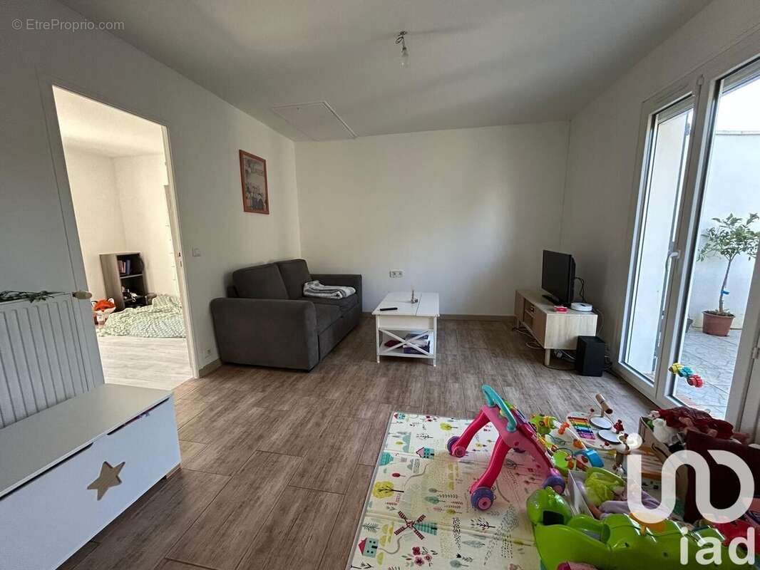 Photo 2 - Maison à LA VILLE-DU-BOIS