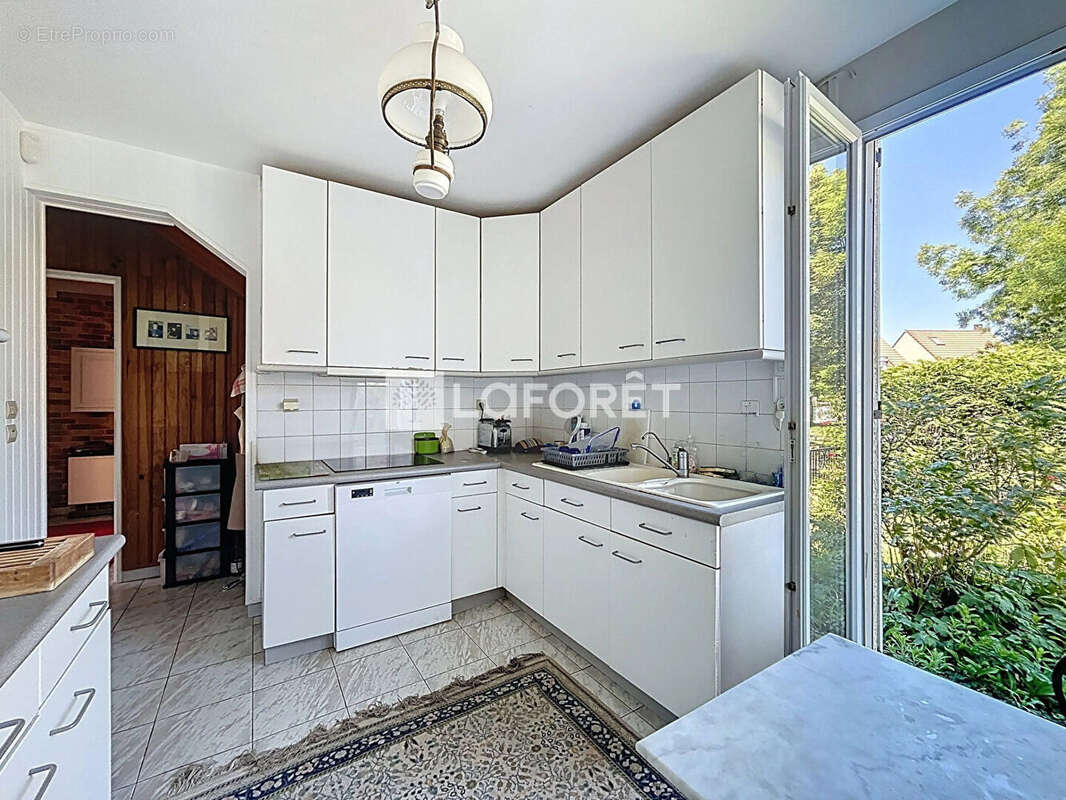 Maison à VERNEUIL-SUR-SEINE