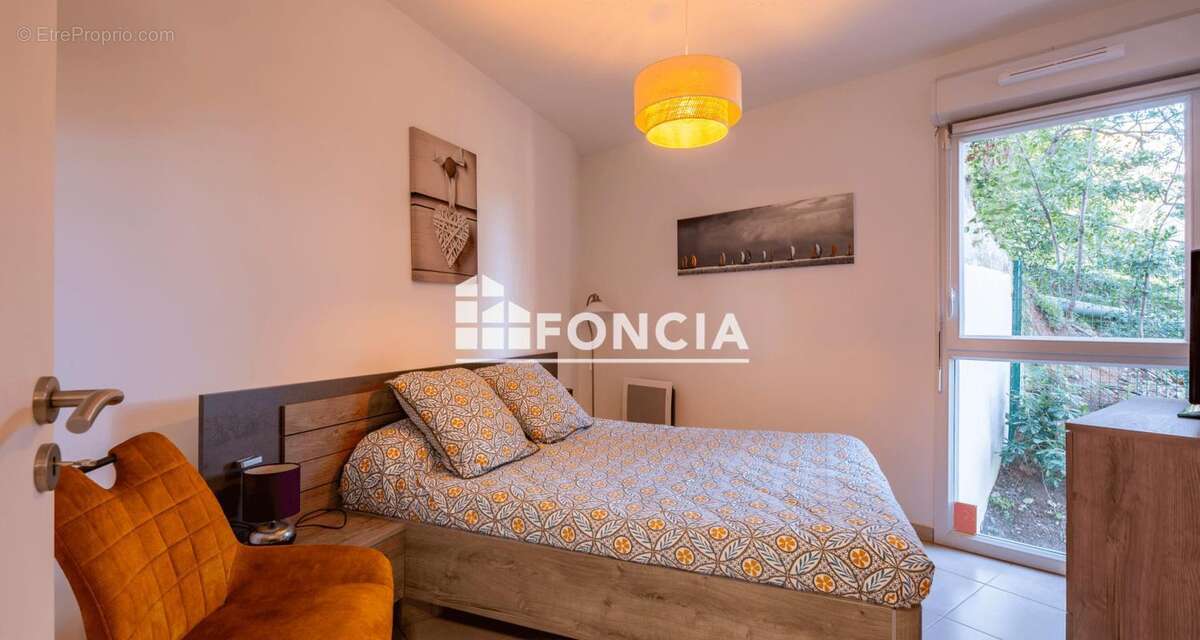 Appartement à COGOLIN