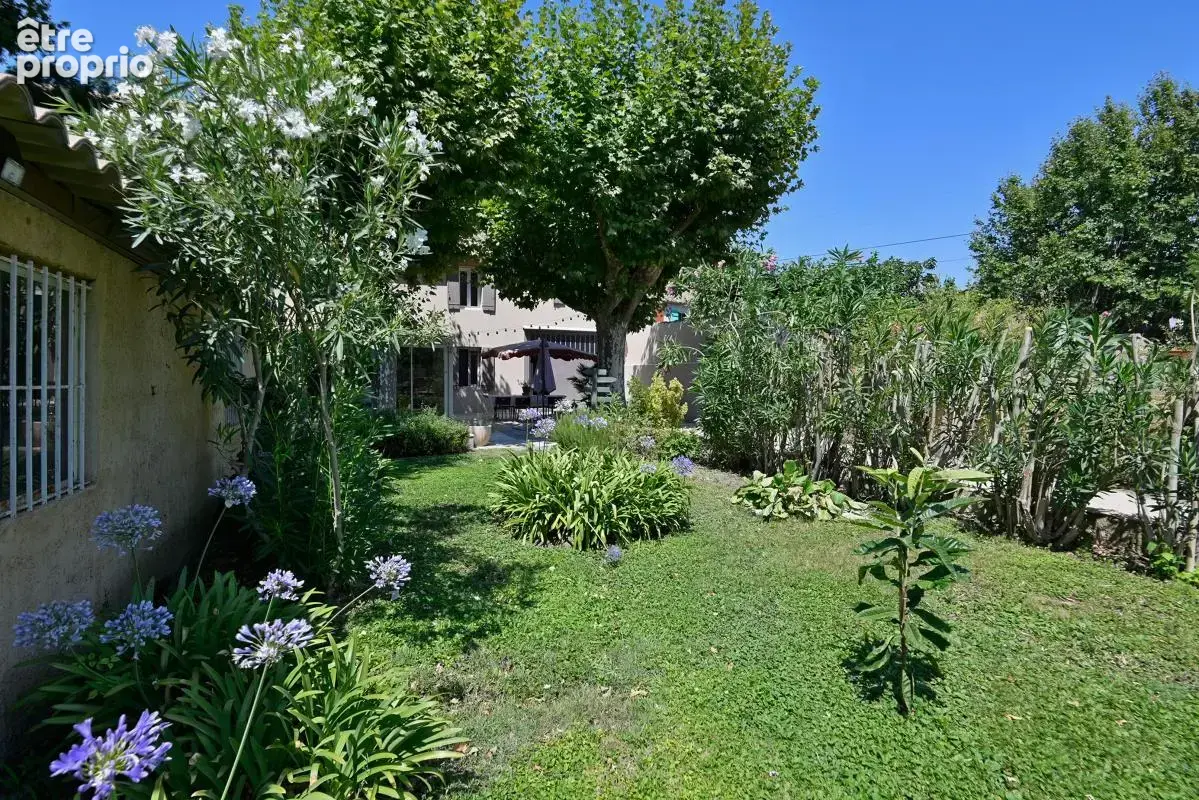Maison 5 pièces 162 m² à vendre à Avignon (84140) - photo 2