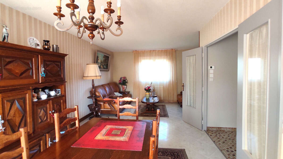 Maison à CHATELLERAULT