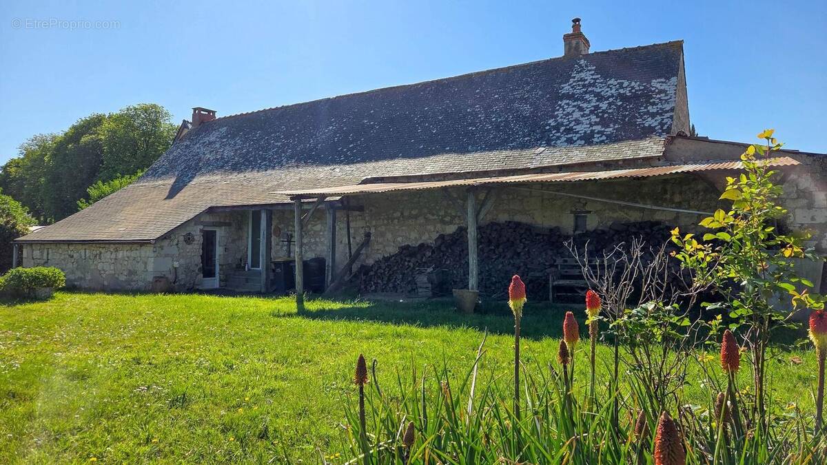 Photo 1 - Maison à VERNOIL