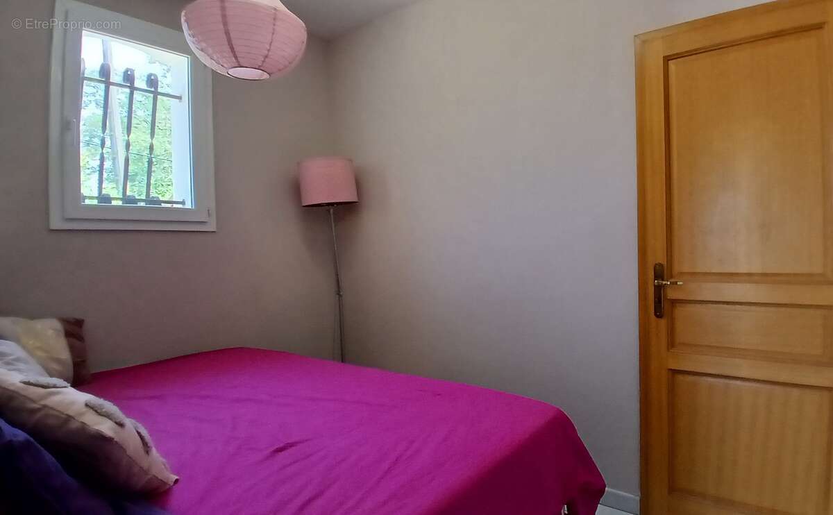 Agréable villa avec 4 chambres et 3 salles et piscine chauffée. - photo 20