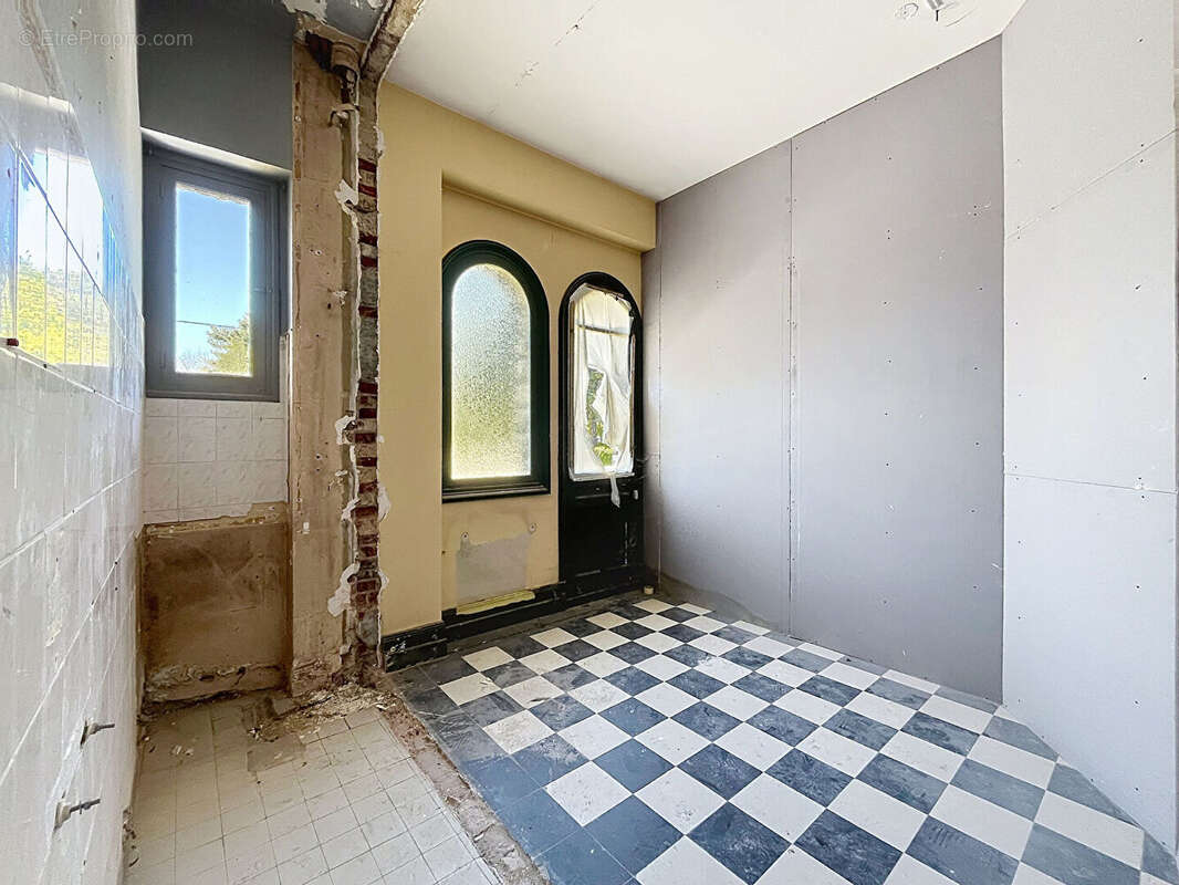 Appartement à MONT-SAINT-AIGNAN