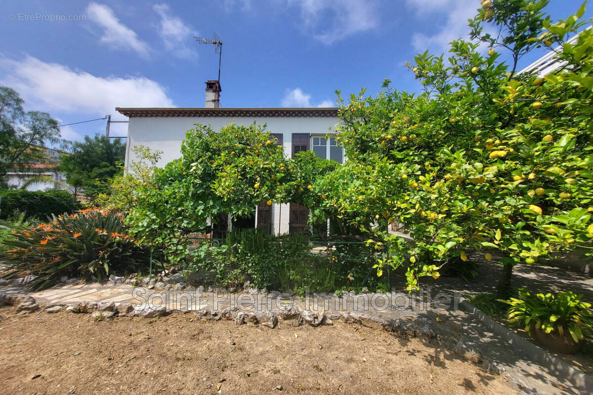 Maison à CAGNES-SUR-MER