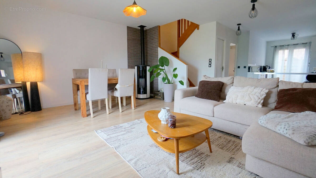 Maison à MEZIERES-SUR-SEINE