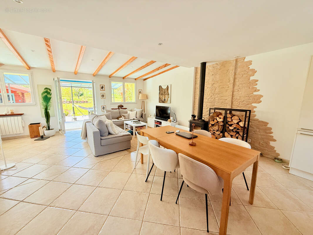 Maison à AUBURE