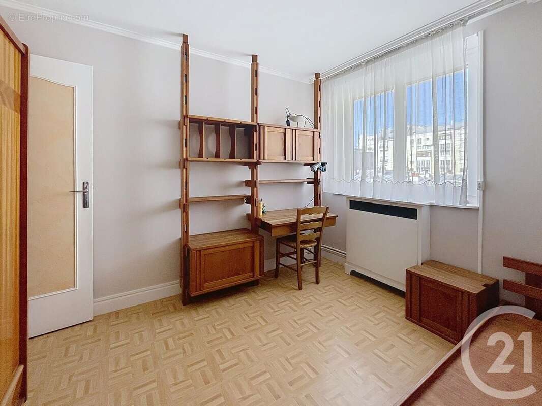 Appartement à MONTROUGE