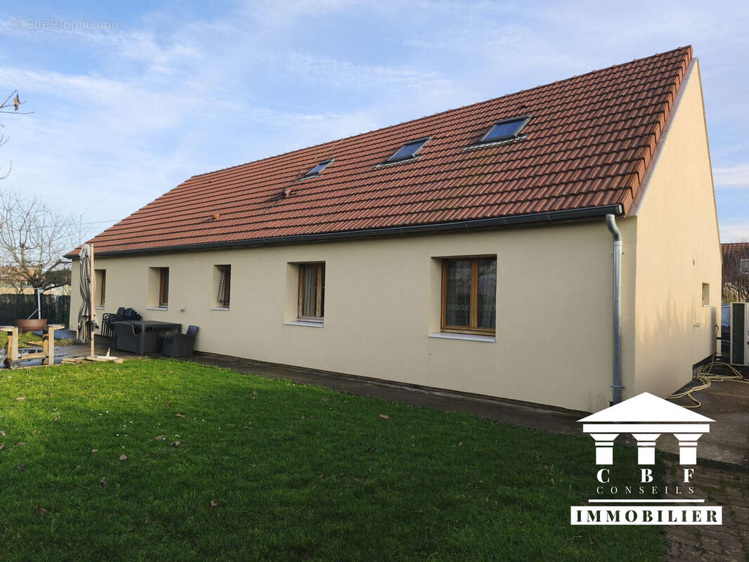 Maison à FARGES-LES-CHALON