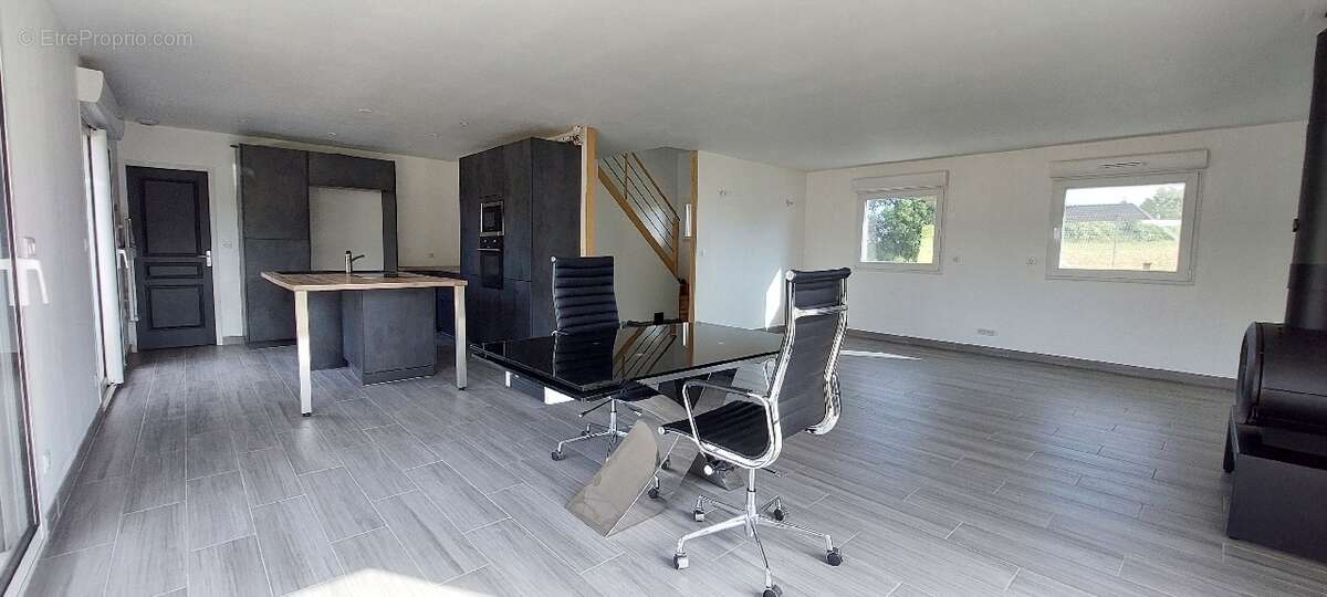 Maison 136 m² à Bajus  - photo 4
