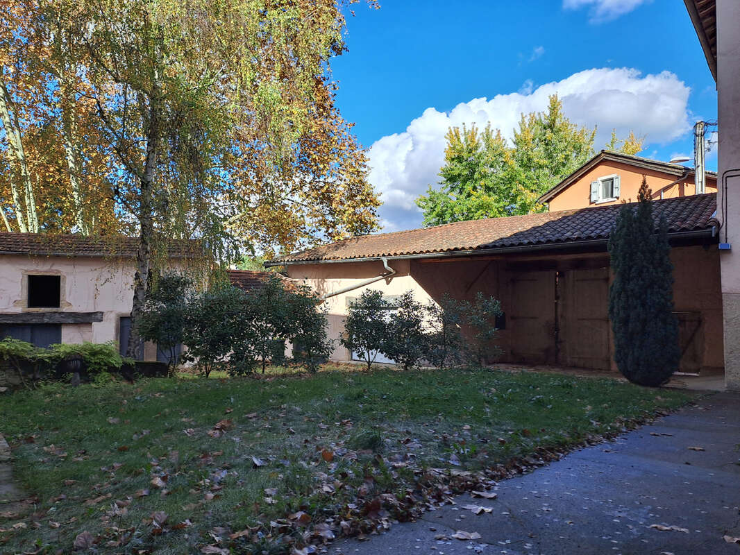 Appartement à FONTAINES-SAINT-MARTIN