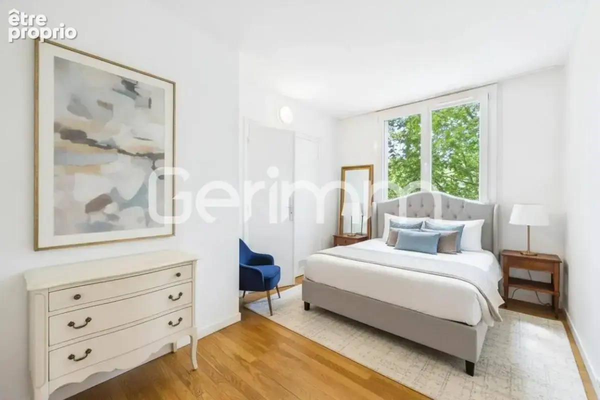 Vente - Appartement - 2 pièces + cuisine - 45 m² - 94 500 € - - photo 6