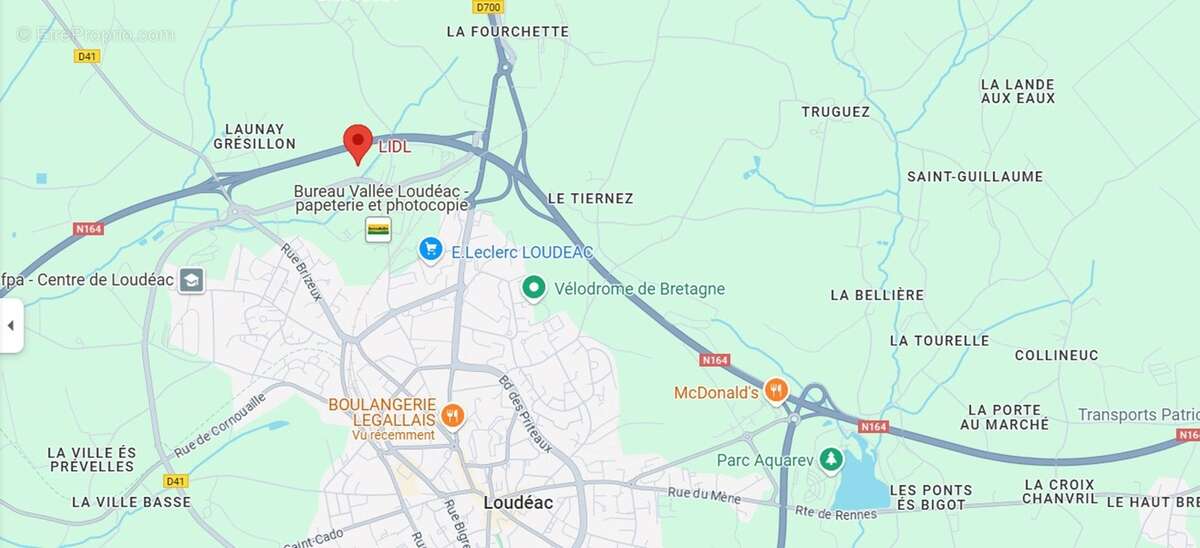 Terrain à SAINT-BARNABE