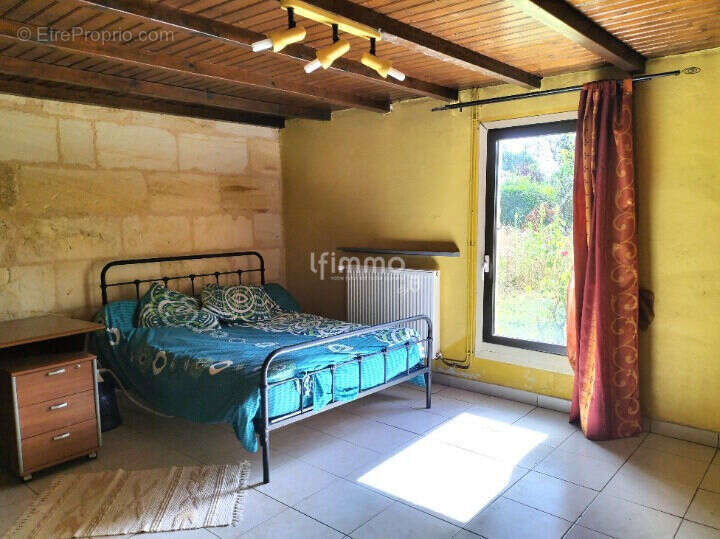 Maison de caractère plain-pied avec terrain arboré - photo 7