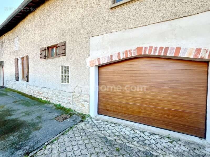 Maison à SAINT-LAURENT-DE-MURE