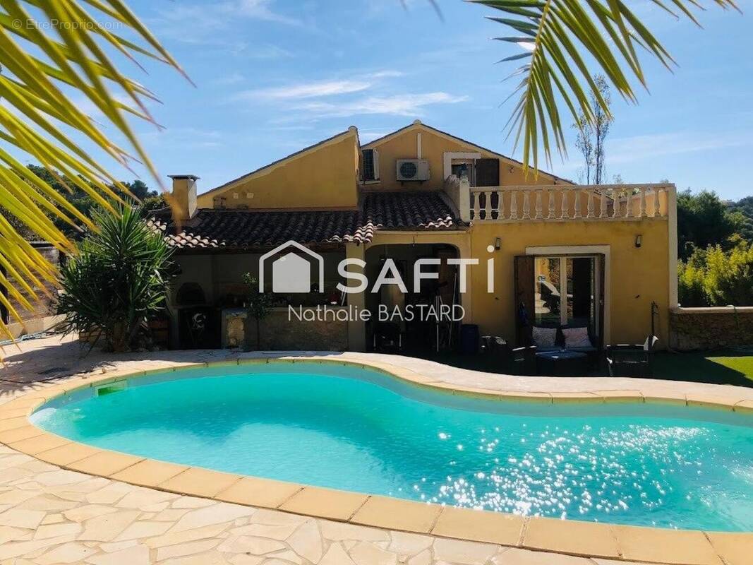 Photo 1 - Maison à ENSUES-LA-REDONNE