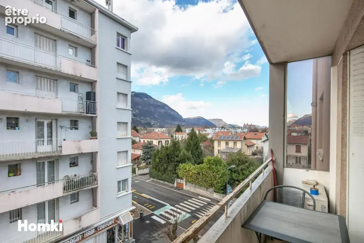 T4 rénové avec balcon et climatisation – Fontaine, aux portes de Grenoble - photo 12