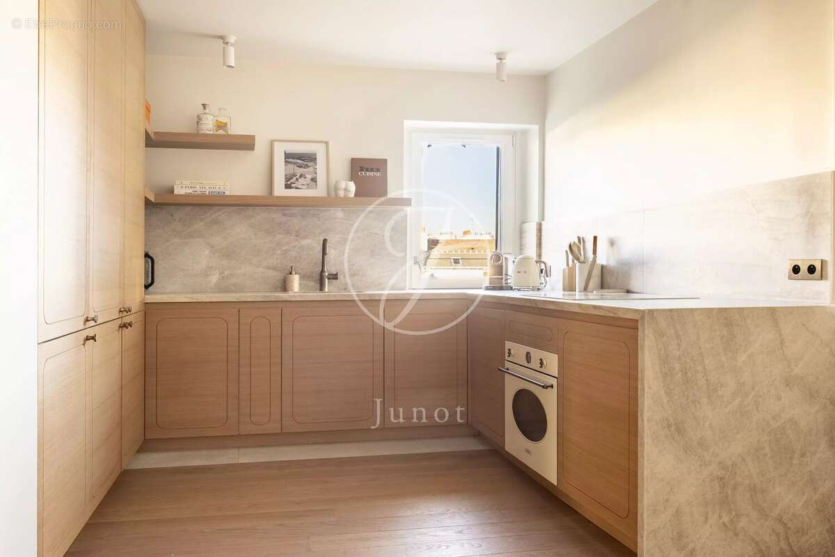 Appartement à PARIS-6E