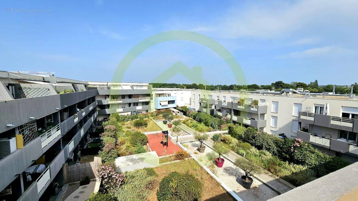 Appartement à CASTELNAU-LE-LEZ