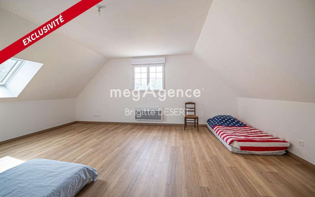 Maison à MONTFORT-LE-GESNOIS