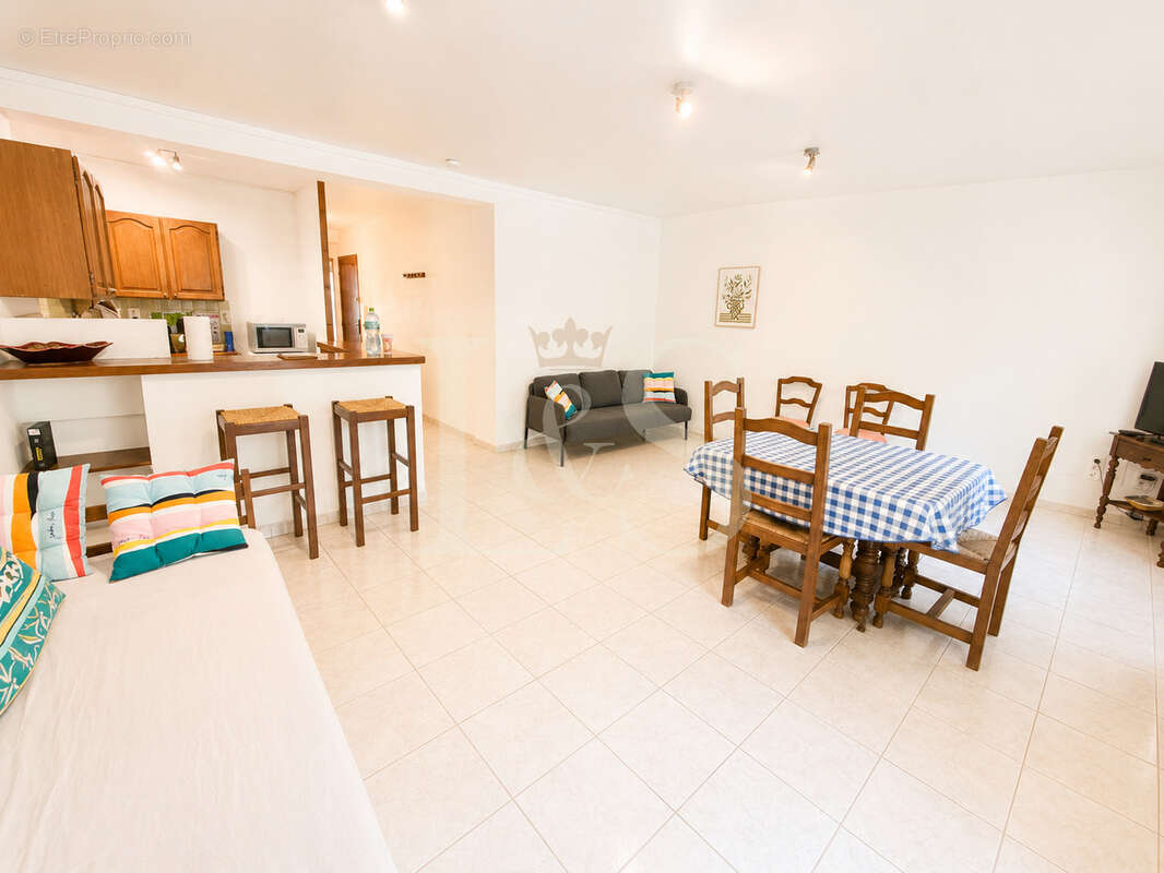 Appartement à MALAUCENE