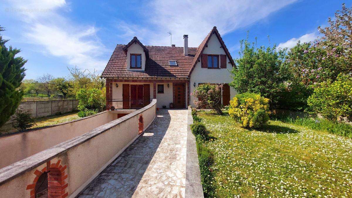 Maison à CHAMPIGNY