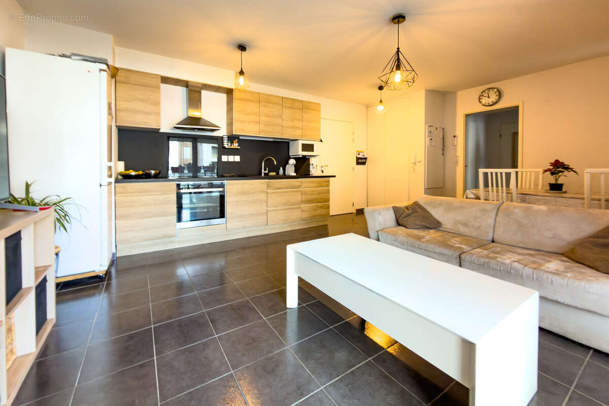 Appartement à LA LONDE-LES-MAURES