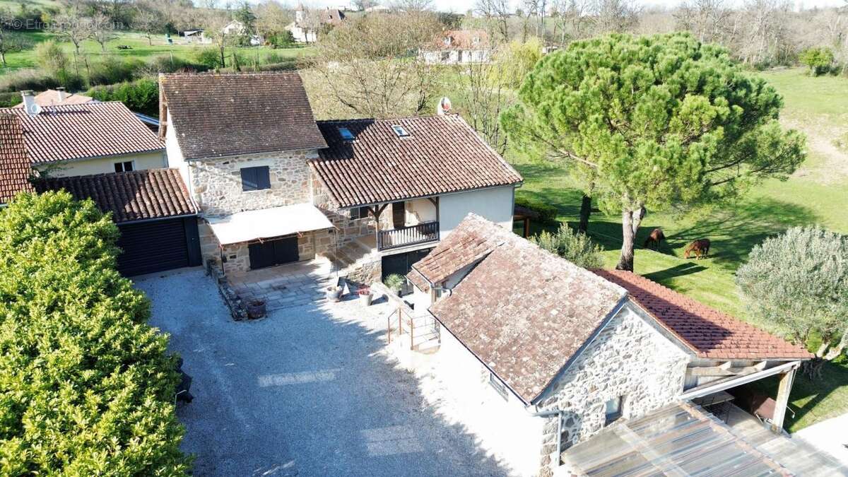 Maison à FIGEAC