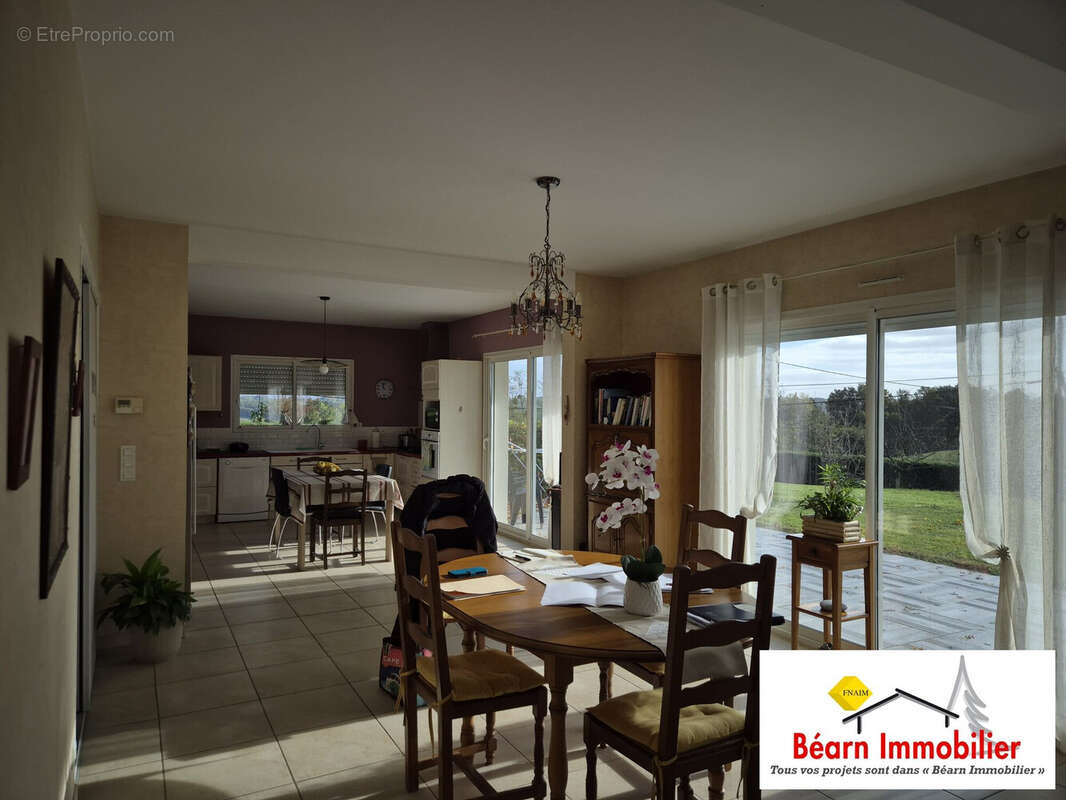 Maison à SAUVETERRE-DE-BEARN