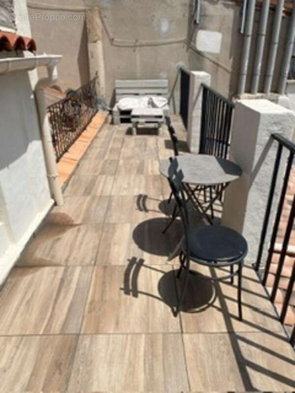 Appartement à MARSEILLE-2E