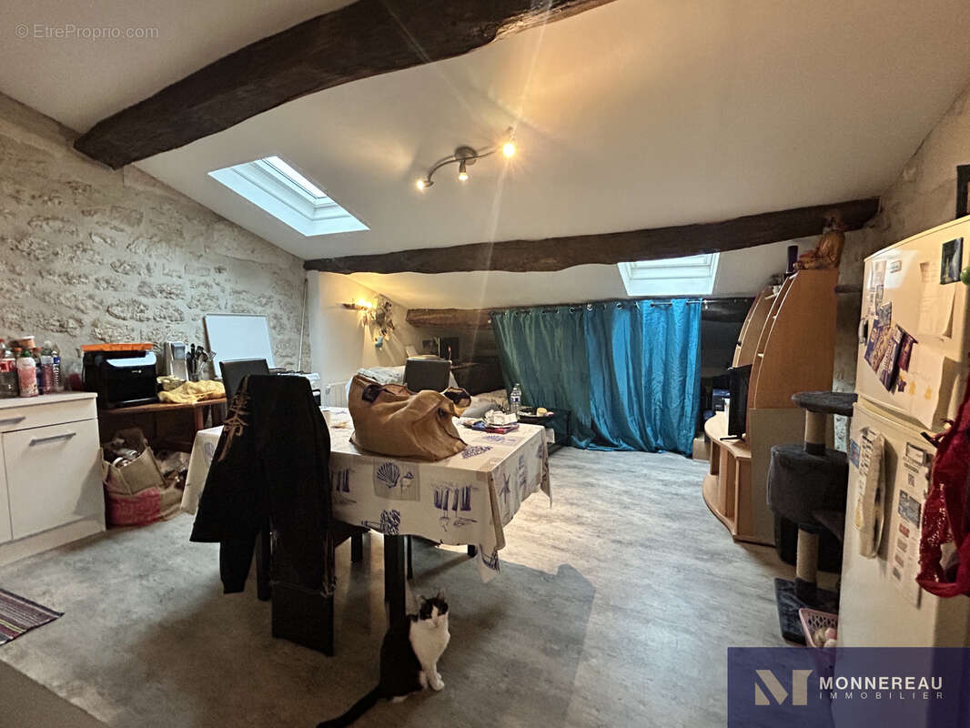 Appartement à SAINTES