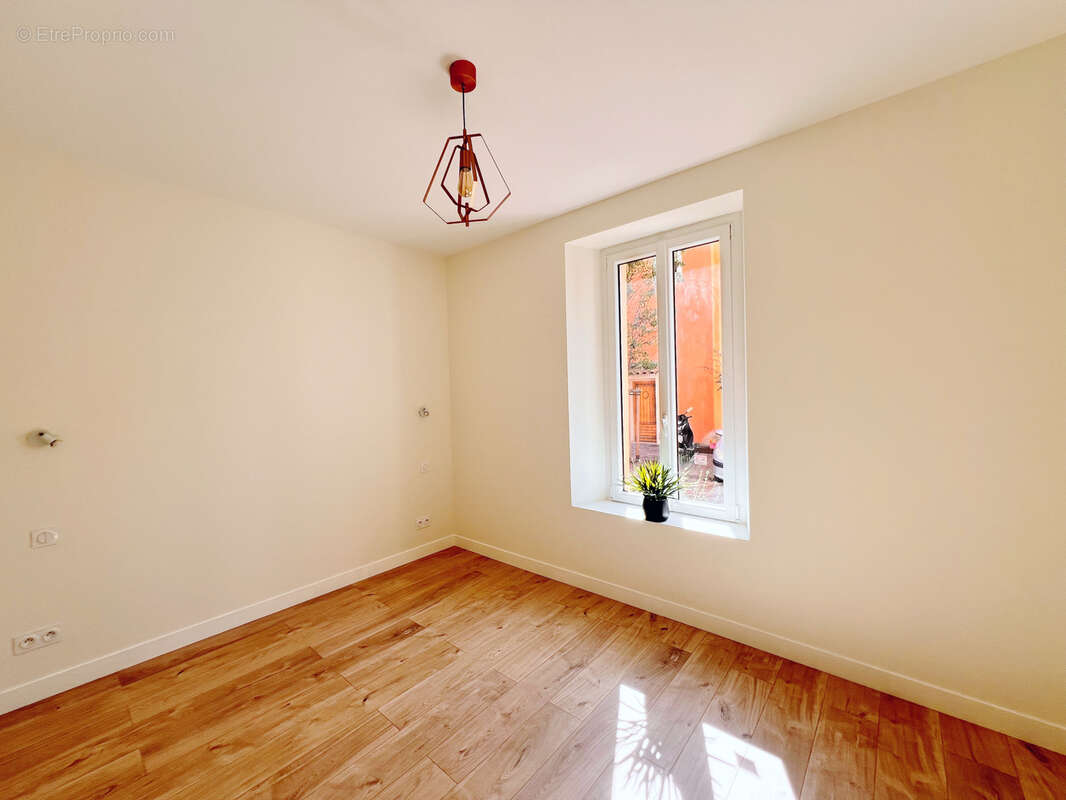 Appartement à MANDELIEU-LA-NAPOULE