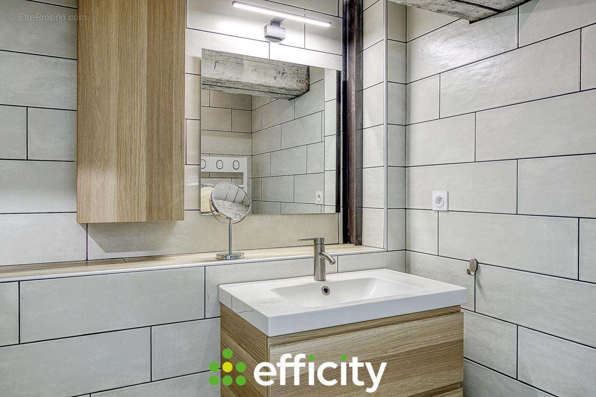 Appartement à LOIRE-SUR-RHONE