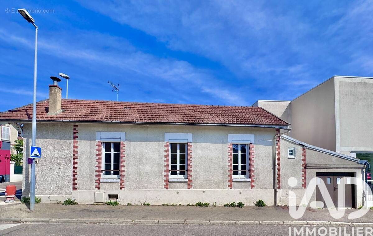 Photo 1 - Maison à AUXERRE