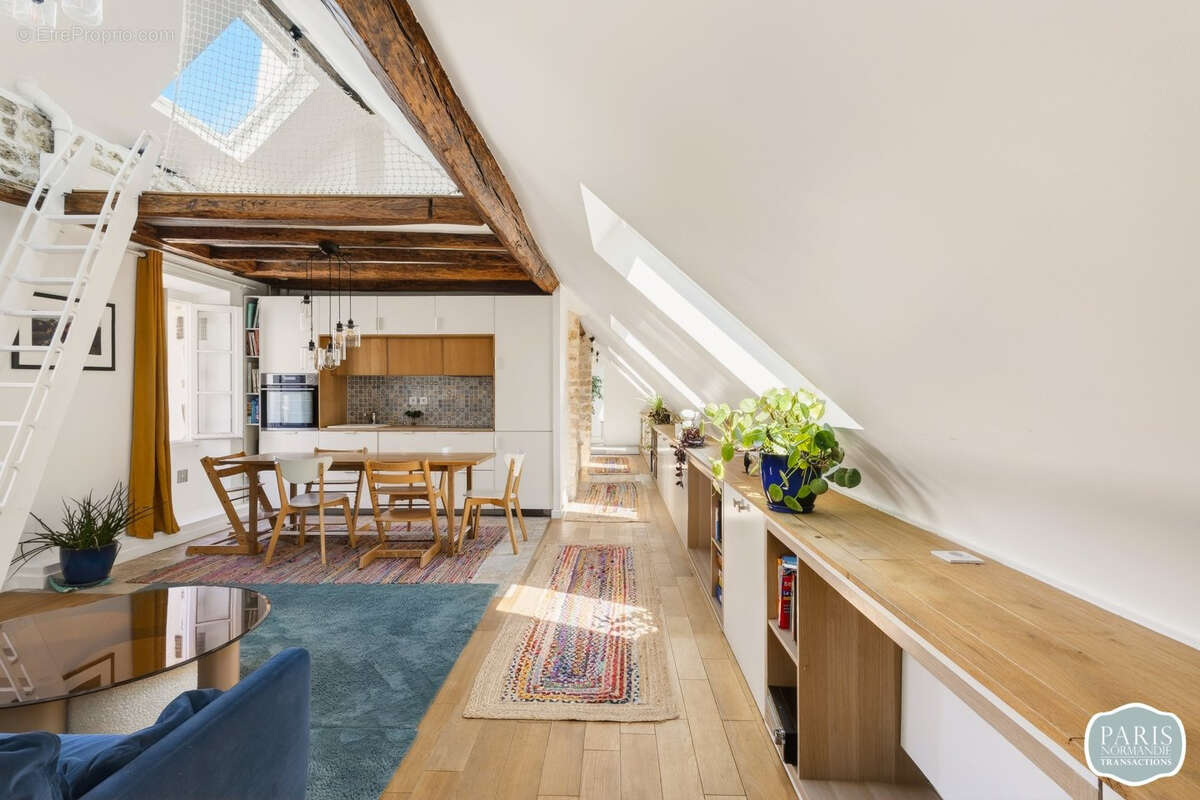 Appartement à PARIS-7E