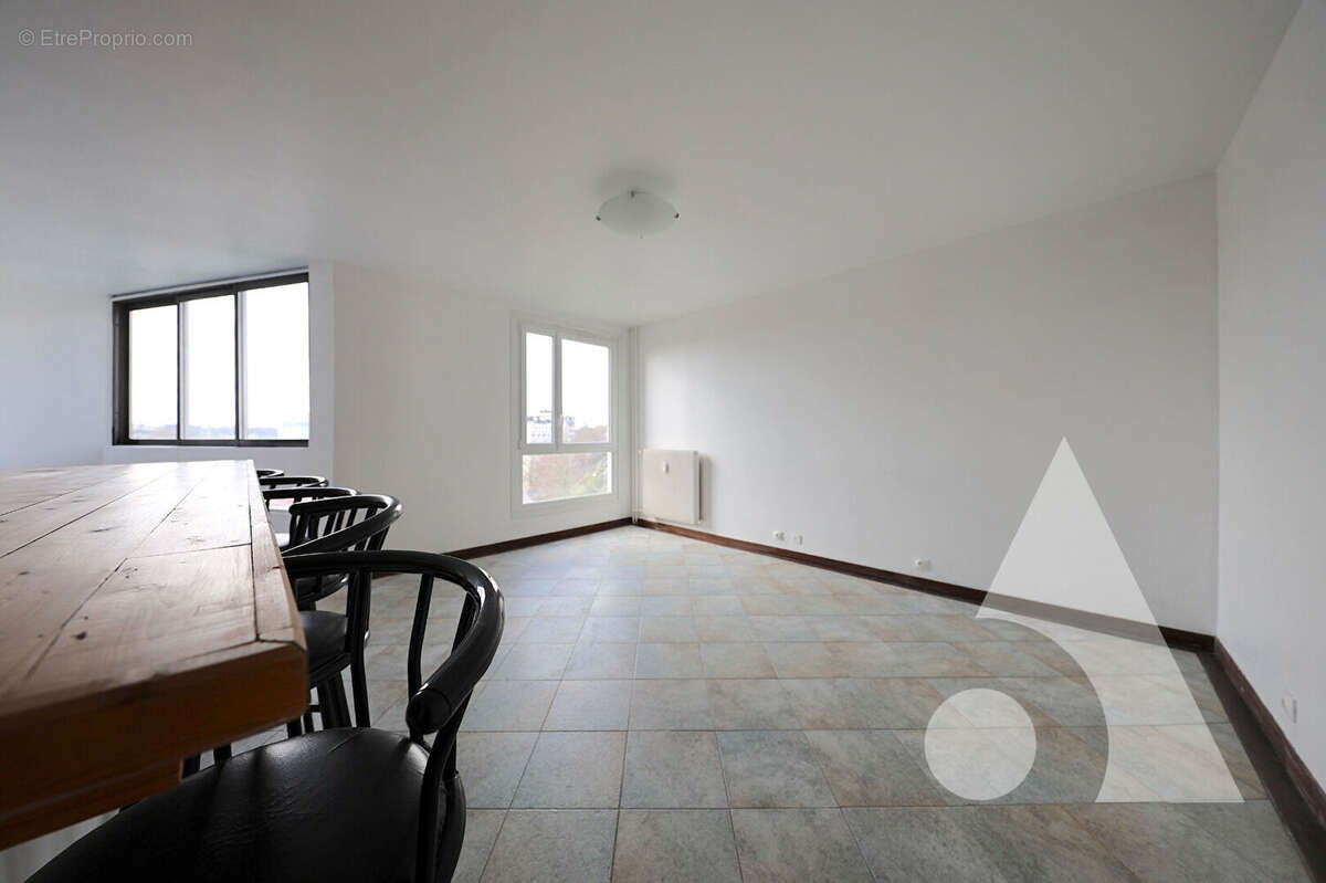 Appartement à CORBEIL-ESSONNES