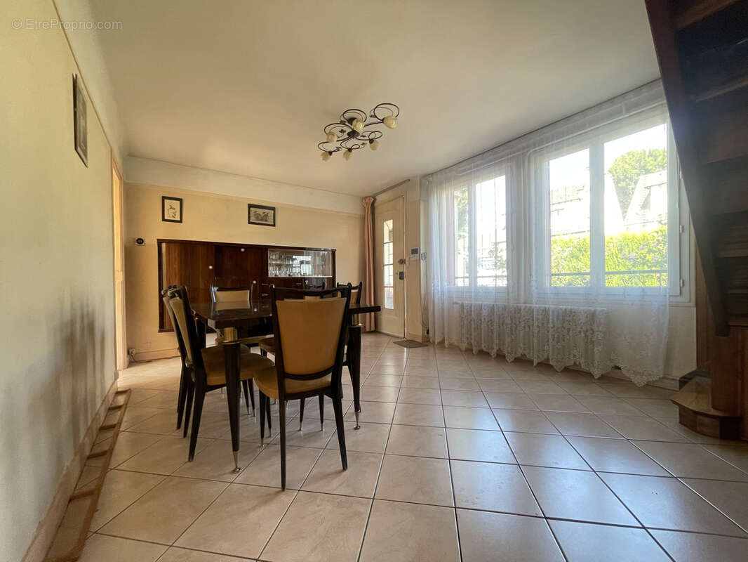 EXCLUSIVITÉ   Pavillon 80 m2 avec 4 chambres avec accès PMR ( ascenseur) - photo 3
