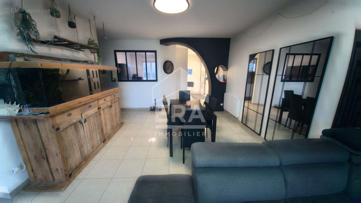 Appartement à AUFFERVILLE
