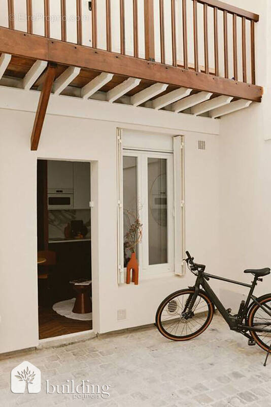 Appartement à PARIS-17E