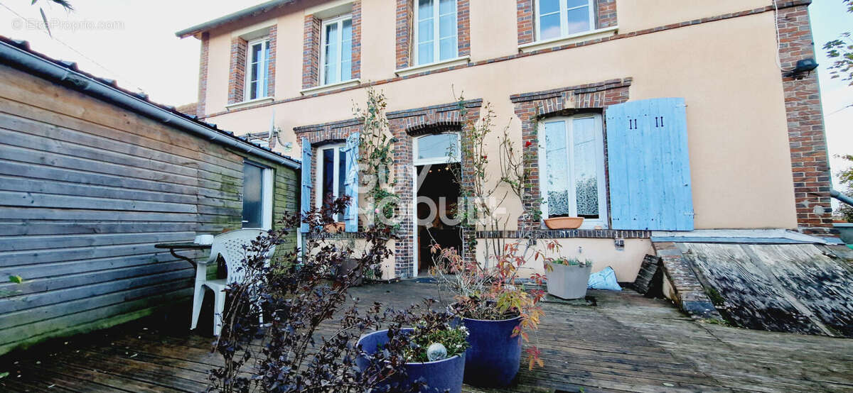 Maison à CHATEAUNEUF-EN-THYMERAIS