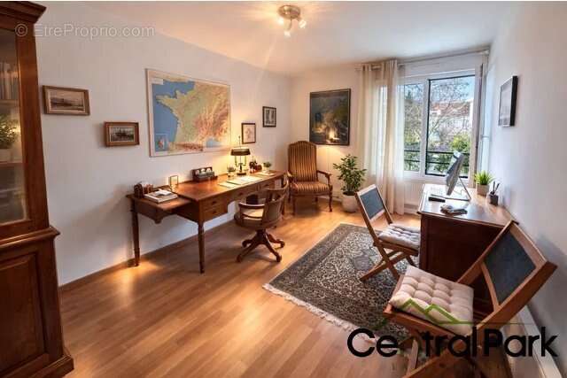 Maison à LE PERREUX-SUR-MARNE