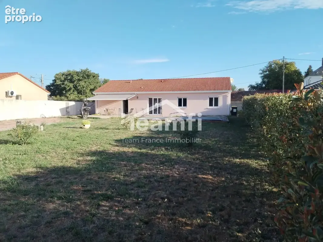 Maison 6 pièces 120 m² à vendre à Espinasse-Vozelle (03110) - photo 2